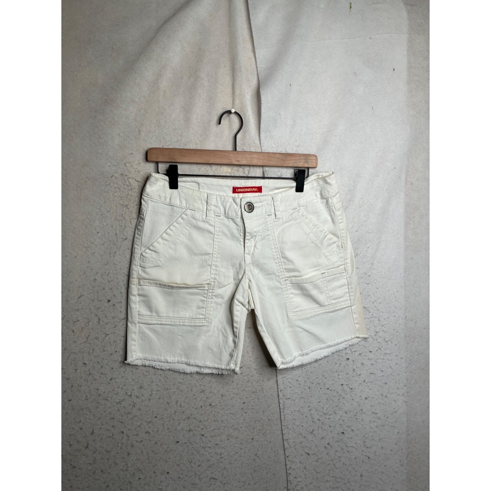 Unionbay Womens White Denim Cargo Shorts Size 9 Frayed Hem Stretch JB51809